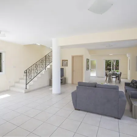 You Will Love This Luxury 9 Bedroom Holiday In With Private Pool 1379