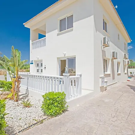 You Will Love This Luxury 9 Bedroom Holiday In With Private Pool 1379 Villa Agia Napa