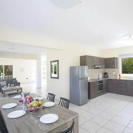You Will Love This Luxury 9 Bedroom Holiday In With Private Pool 1379 Willa *